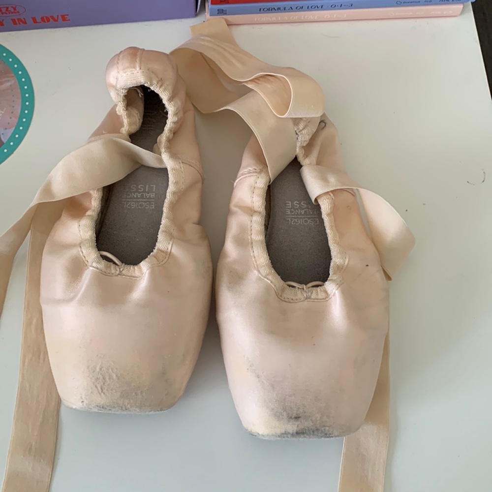 bloch lisse pointe shoes